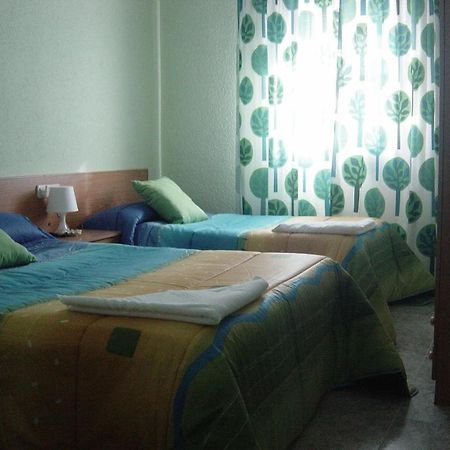 Hostal Emilio Barajas Madrid Ngoại thất bức ảnh