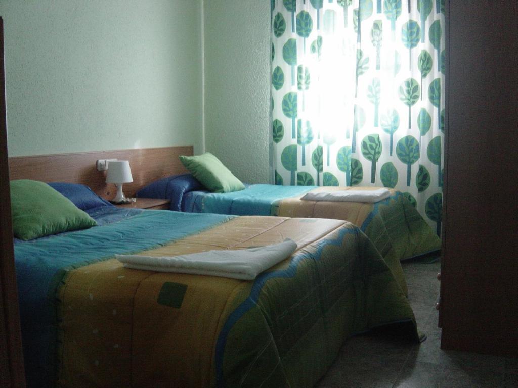 Hostal Emilio Barajas Madrid Ngoại thất bức ảnh